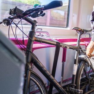 Sichere dein Fahrrad gegen Umfallen, Wegrollen oder unbeabsichtigte Bewegungen.